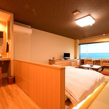 黒潮の宿 臨海荘 -Kuroshio No Yado Rinkaisou- Katsuura  Exterior foto