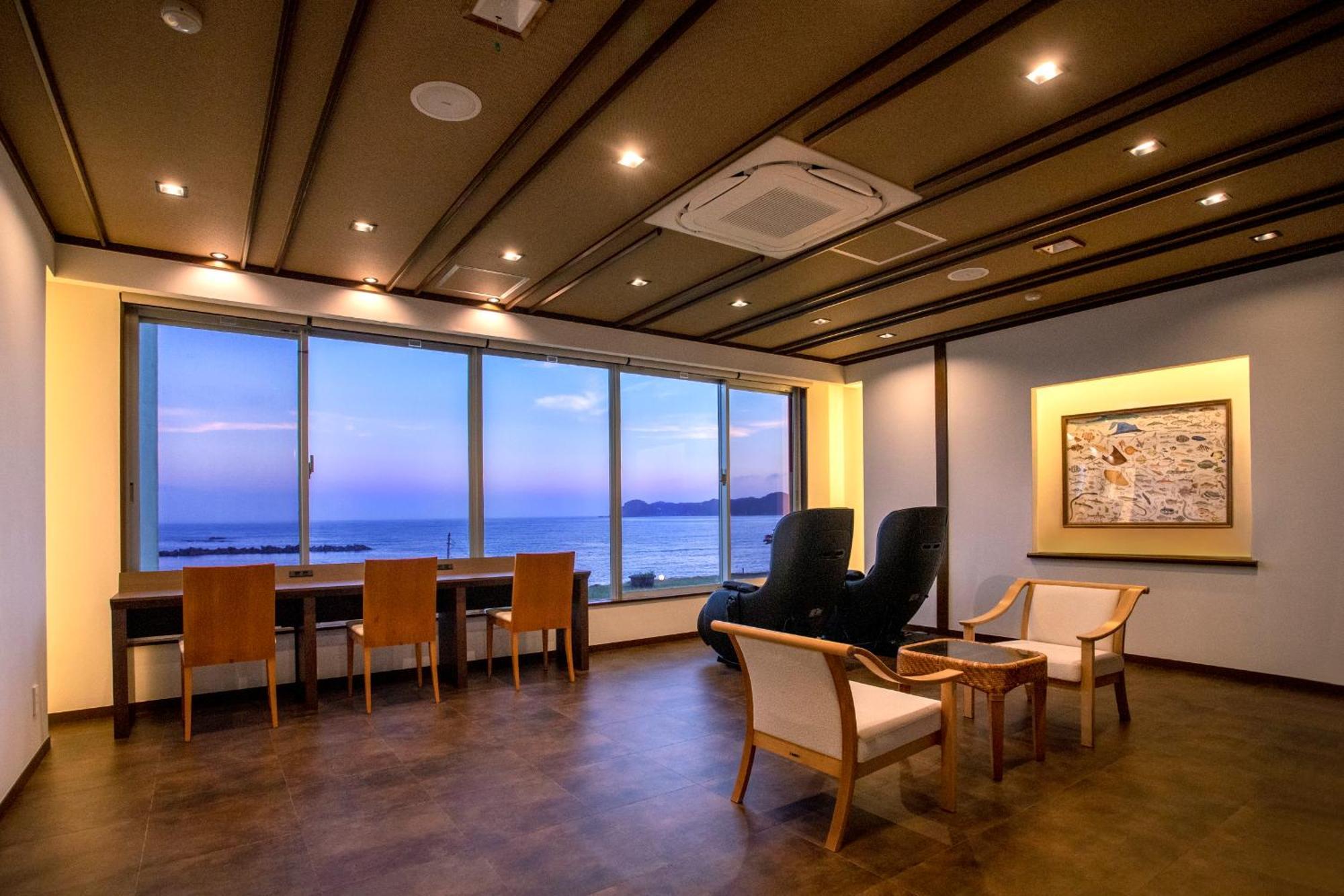 黒潮の宿 臨海荘 -Kuroshio No Yado Rinkaisou- Katsuura  Exterior foto